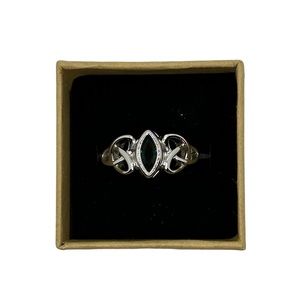 Celtic knot emerald cubic zirconia ring size 6